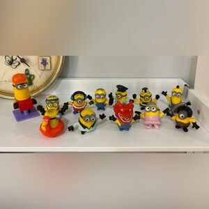 12 Minion Action Figures Set - Multicolor